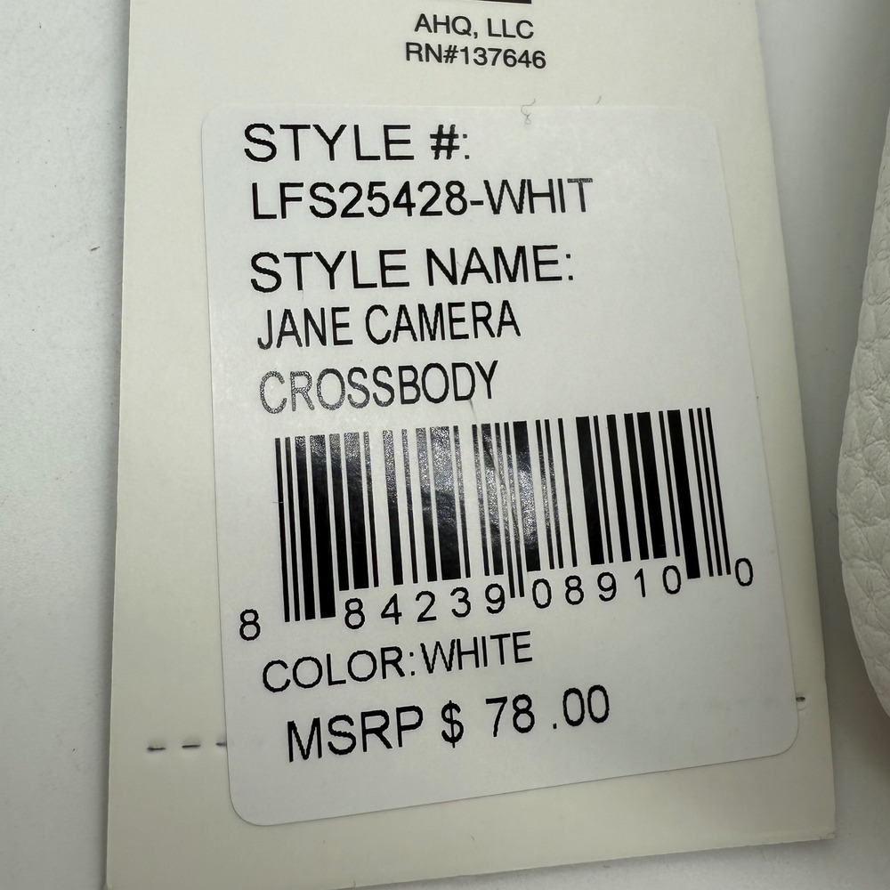 London Fog Jane Camera Crossbody Bag White Faux Leather Adjustable Strap NWT - Picture 5 of 11